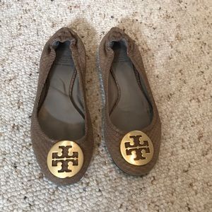 Tory Burch Reva Snakeskin Flat size 8